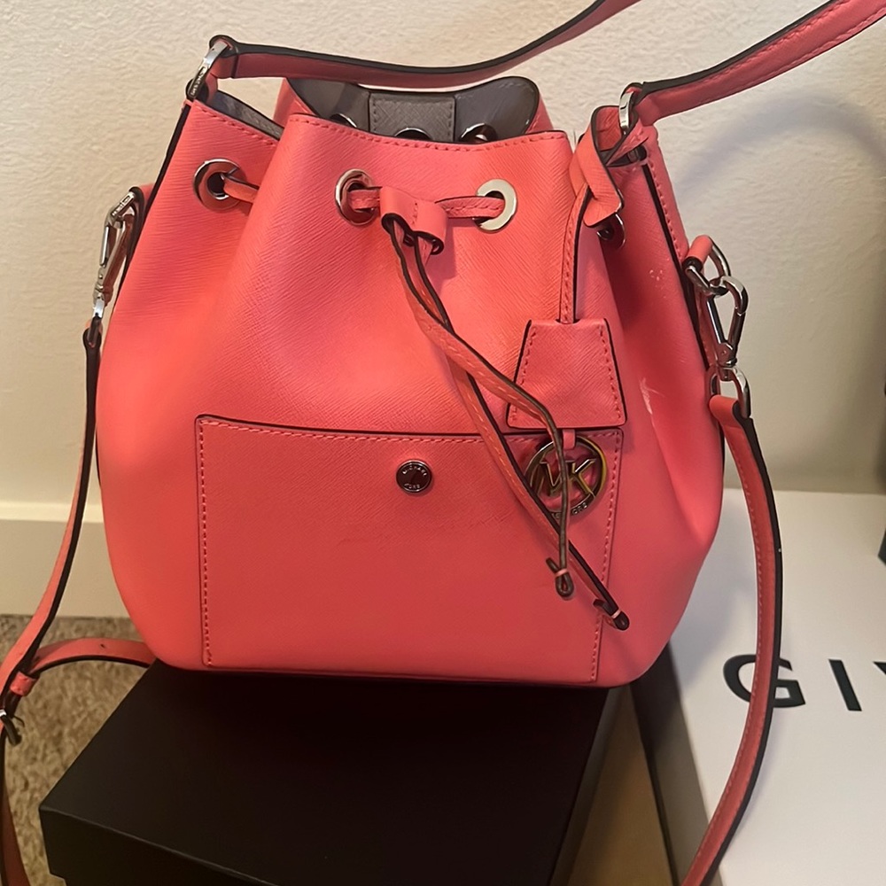 Coral Color Michael Kors Purse In perfect condition